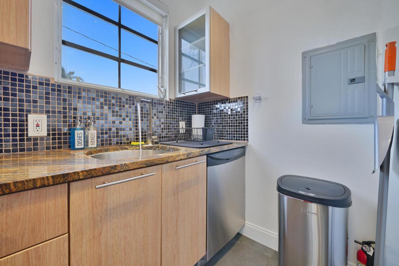 Large & Bright Sleep Up To 8 Only 2Min From Ocean! Apartment Miami Beach Exterior photo